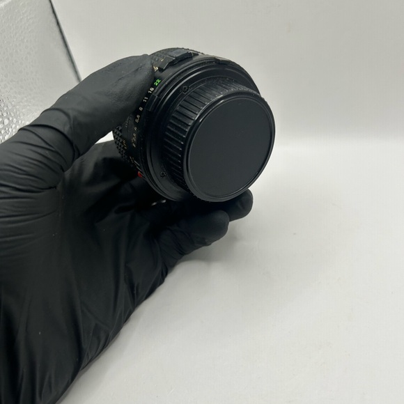 Minolta MD 50mm f2 Camera Lens - Picture 8 of 8